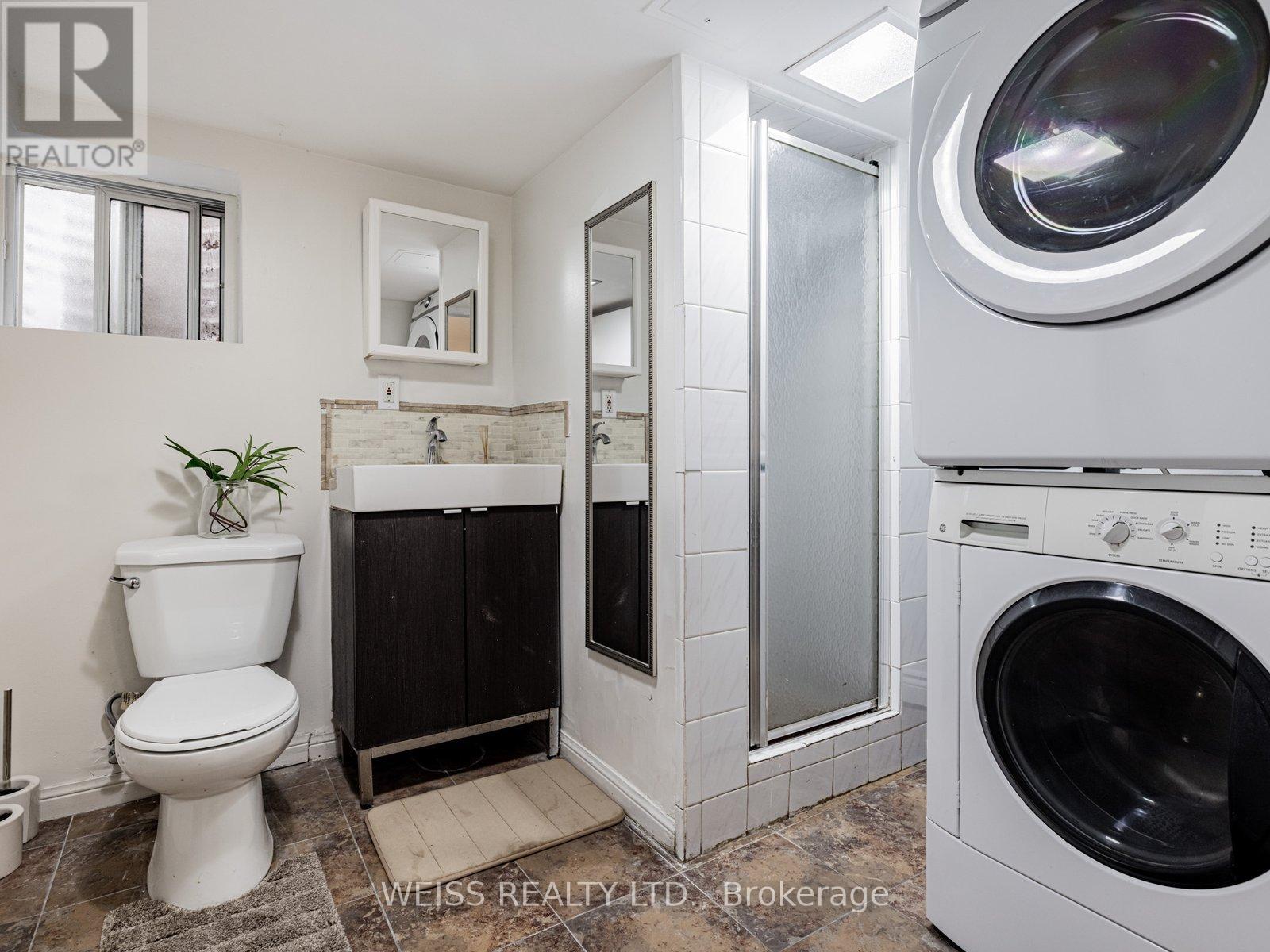 3 Khedive Avenue, Toronto, Ontario  M6A 2G1 - Photo 26 - C12474685