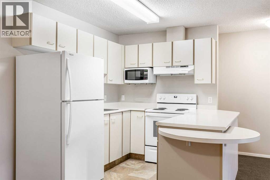 2511, 3400 Edenwold Heights Nw, Calgary, Alberta  T3A 3Y5 - Photo 10 - A2265069