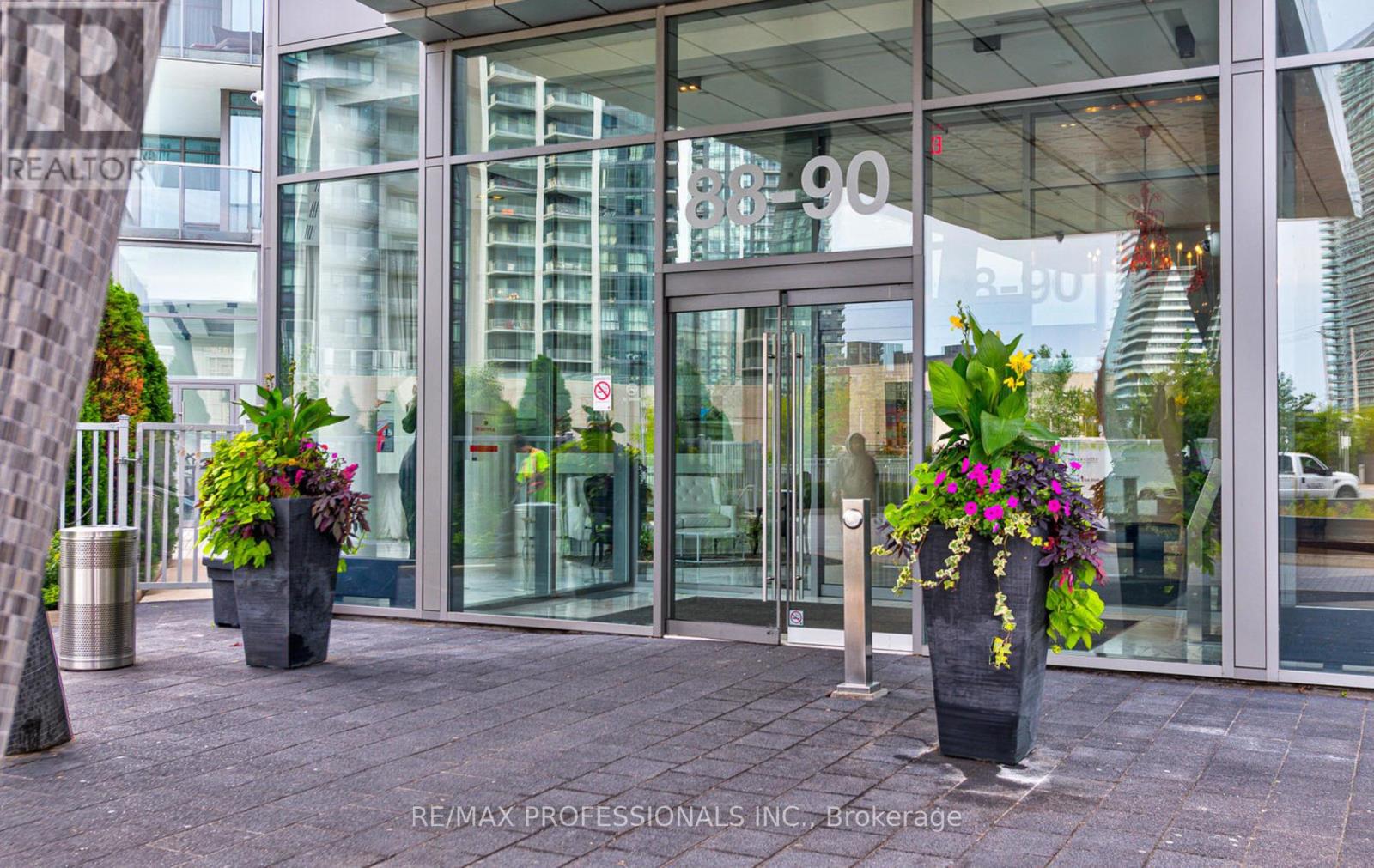 206 - 88 Park Lawn Road, Toronto, Ontario  M8Y 0B5 - Photo 24 - W12473172
