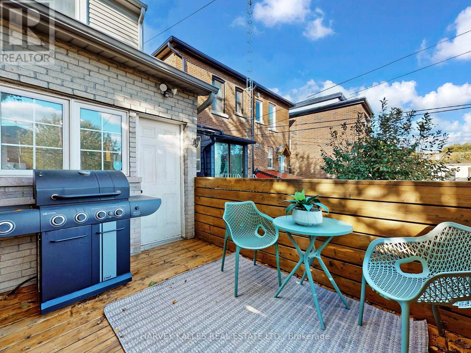 211 Rosemount Avenue, Toronto, Ontario  M6H 2N2 - Photo 36 - W12473973