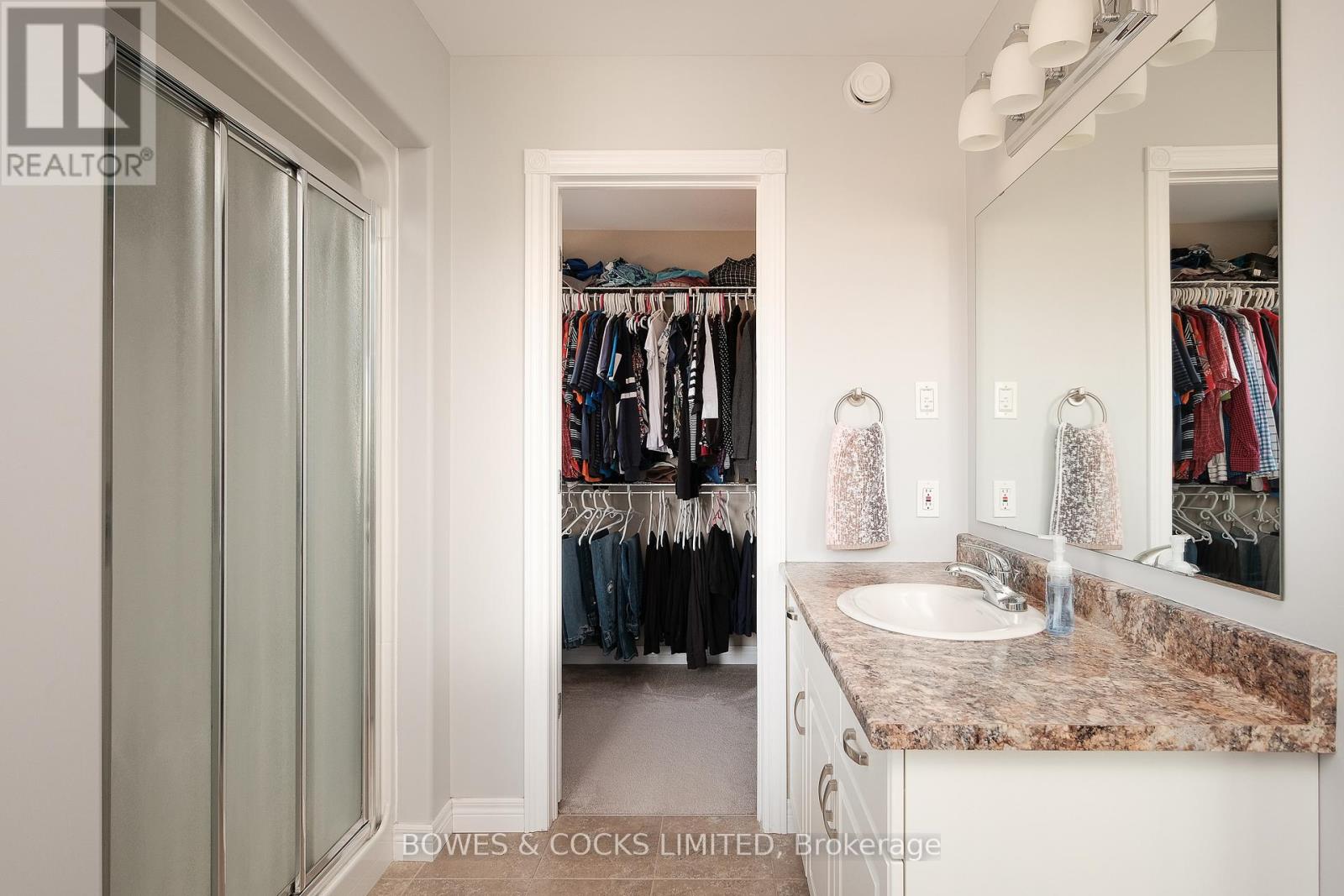 307 Louden Terrace, Peterborough, Ontario  K9J 0C4 - Photo 18 - X12474716