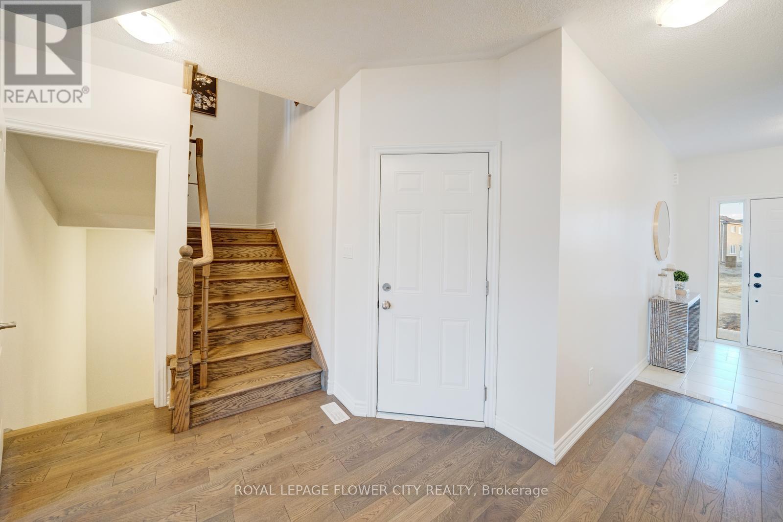 190 Palace Street, Thorold, Ontario  L2V 0N2 - Photo 23 - X12474571
