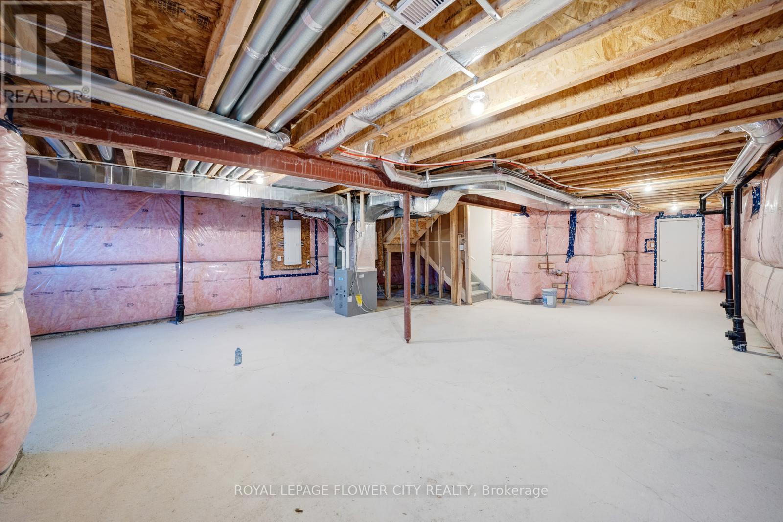 190 Palace Street, Thorold, Ontario  L2V 0N2 - Photo 24 - X12474571