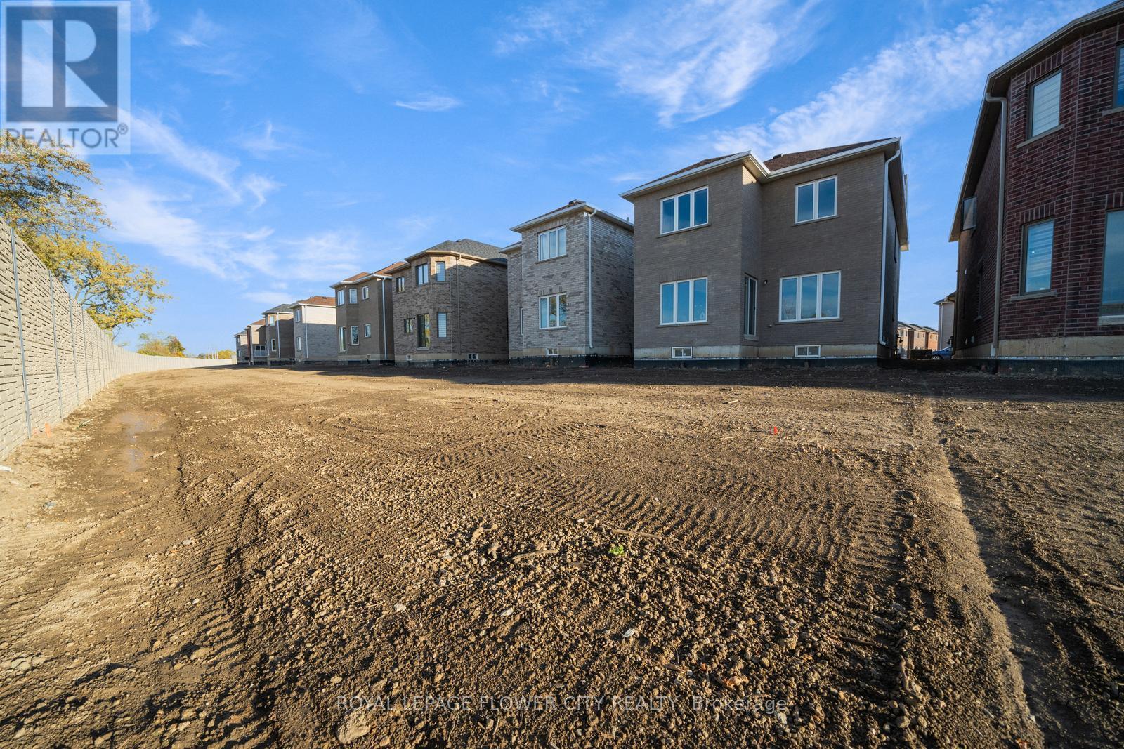 190 Palace Street, Thorold, Ontario  L2V 0N2 - Photo 46 - X12474571