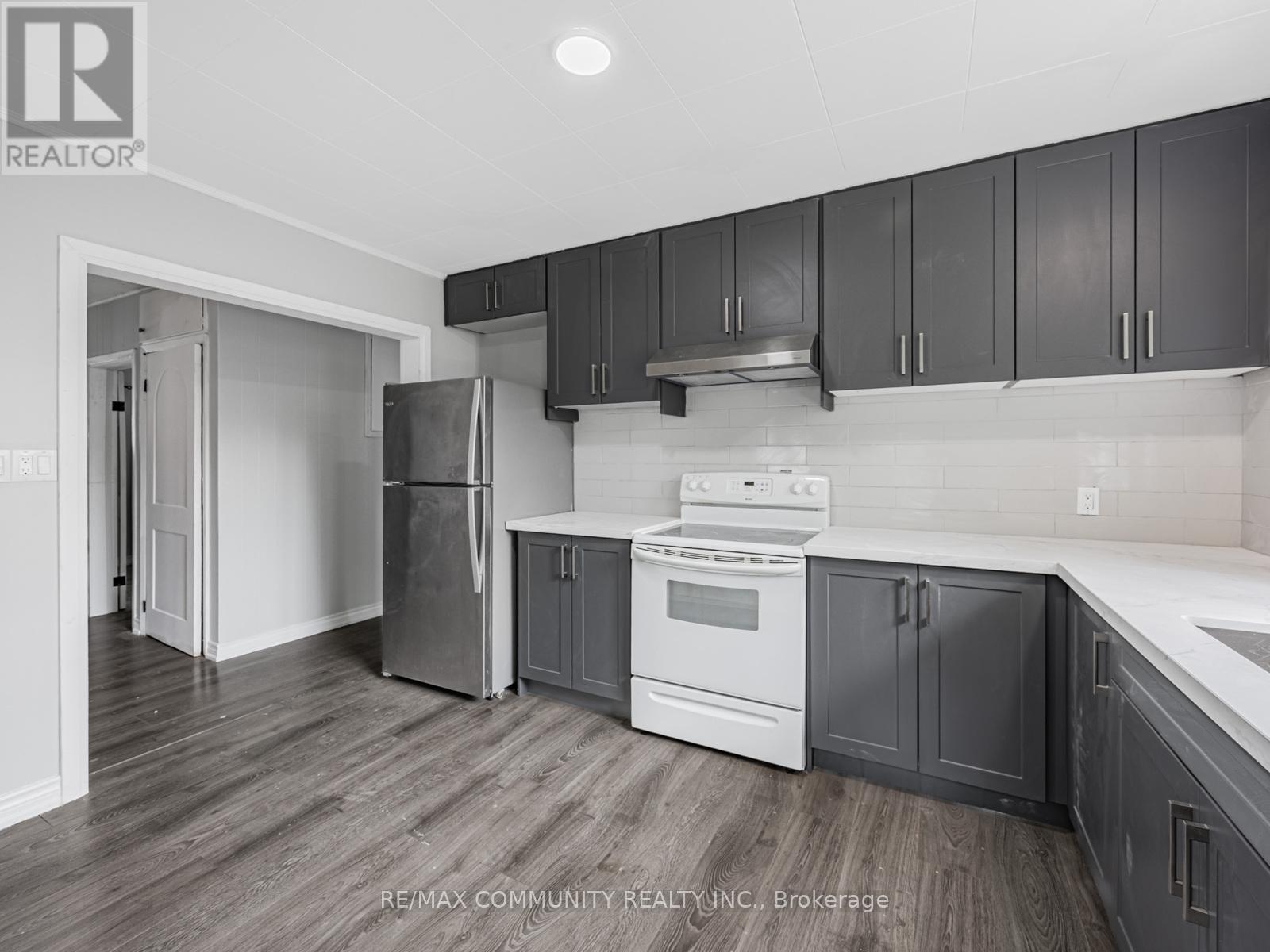 36 North Street, Kawartha Lakes (Bobcaygeon), Ontario  K0M 1A0 - Photo 10 - X12474628
