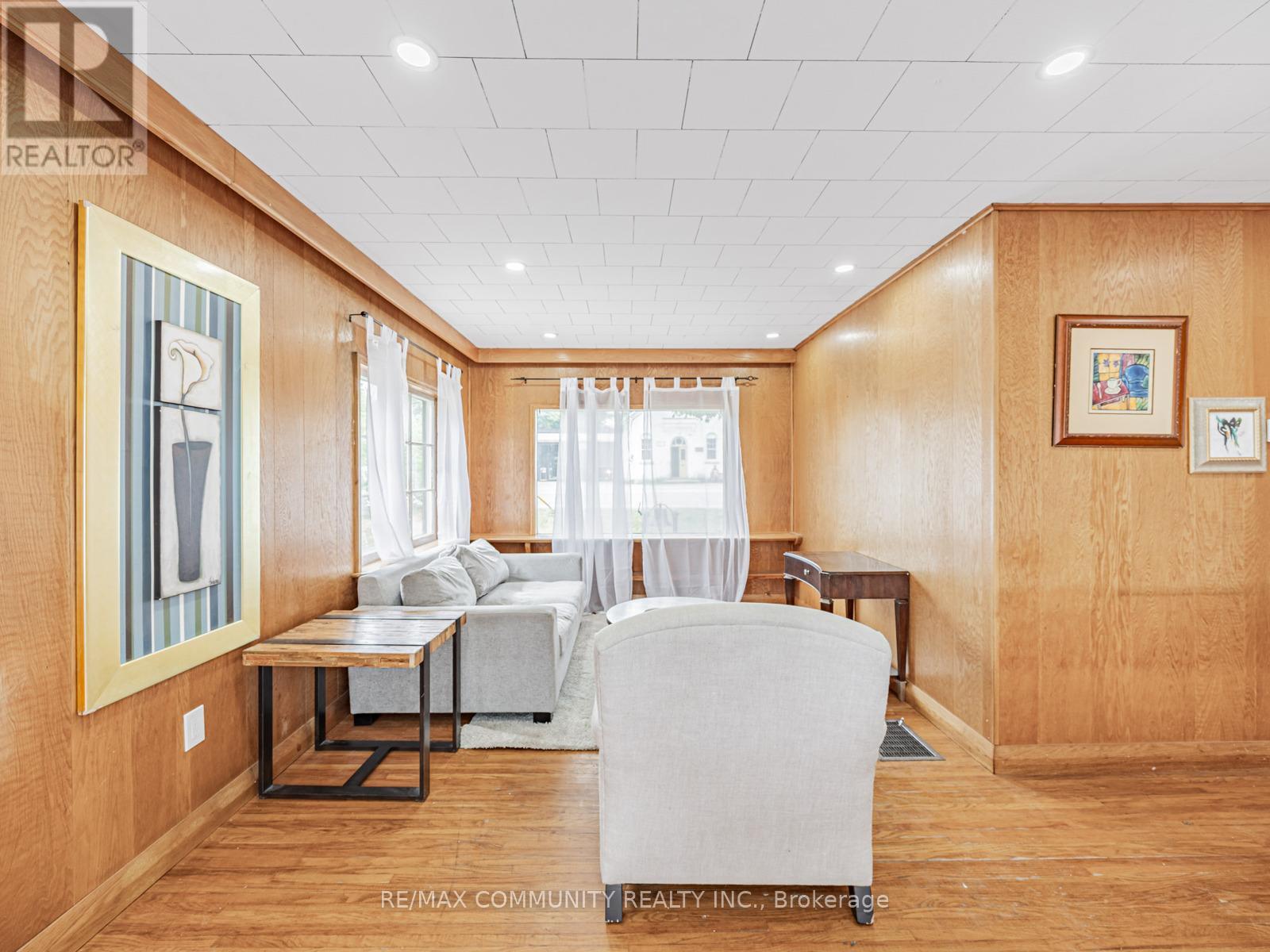 36 North Street, Kawartha Lakes (Bobcaygeon), Ontario  K0M 1A0 - Photo 14 - X12474628