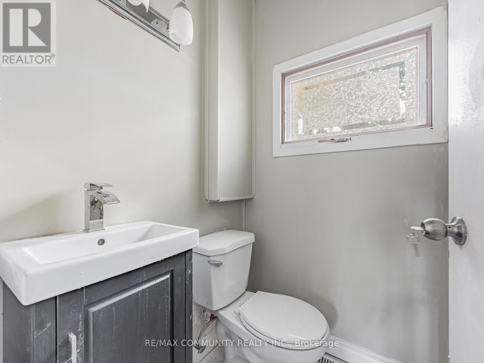 36 North Street, Kawartha Lakes (Bobcaygeon), Ontario  K0M 1A0 - Photo 18 - X12474628