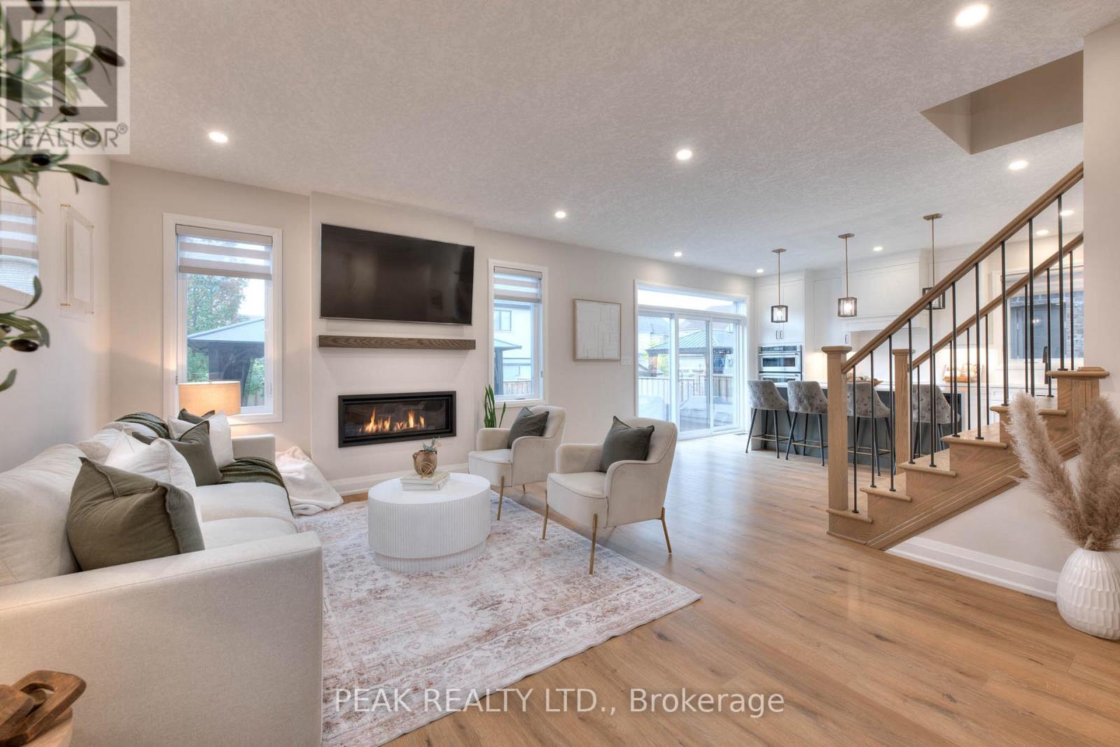231 Forest Creek Drive, Kitchener, Ontario  N2R 0M2 - Photo 11 - X12474680