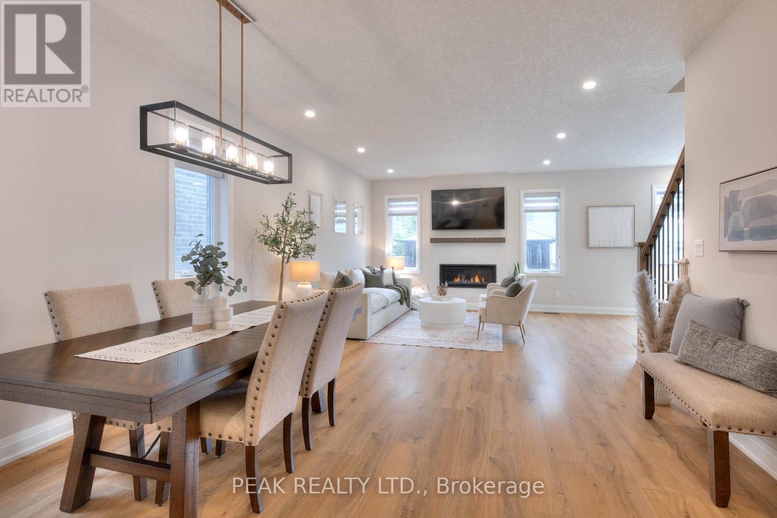 231 Forest Creek Drive, Kitchener, Ontario  N2R 0M2 - Photo 8 - X12474680