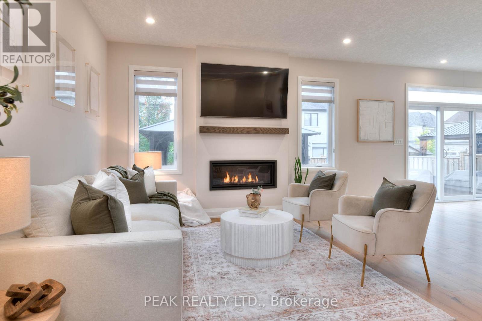 231 Forest Creek Drive, Kitchener, Ontario  N2R 0M2 - Photo 9 - X12474680