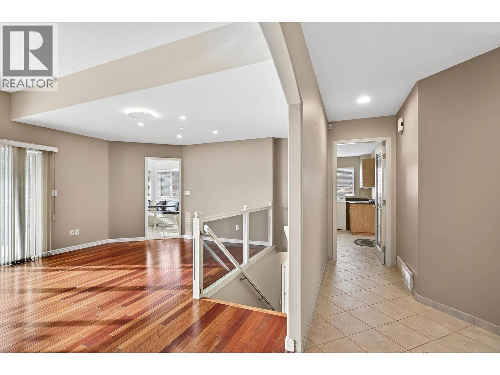 3460 Navatanee Drive, Kamloops, British Columbia  V2H 1S1 - Photo 24 - 10366414