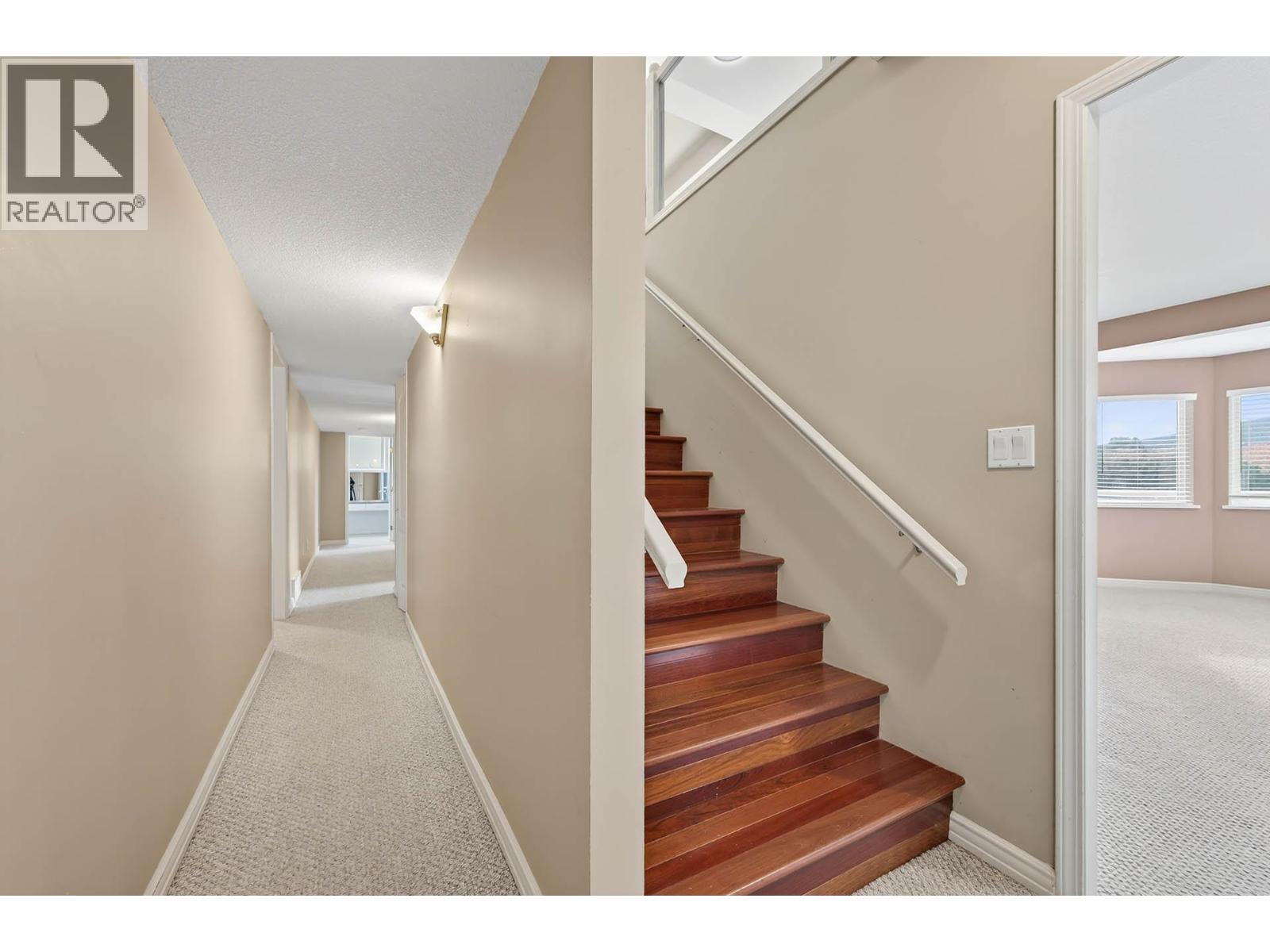 3460 Navatanee Drive, Kamloops, British Columbia  V2H 1S1 - Photo 25 - 10366414