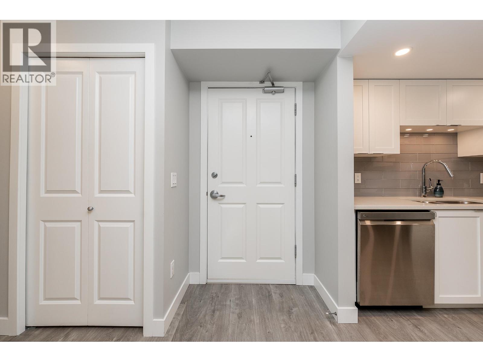 204 285 Newport Drive, Port Moody, British Columbia  V3H 5J6 - Photo 22 - R3060608