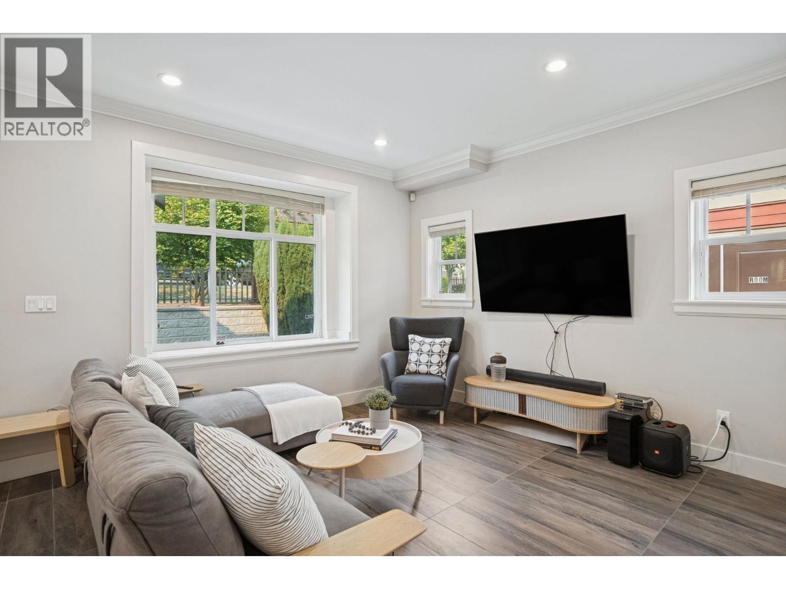 102 910 Delestre Avenue, Coquitlam, British Columbia  V3K 2G6 - Photo 14 - R3060618