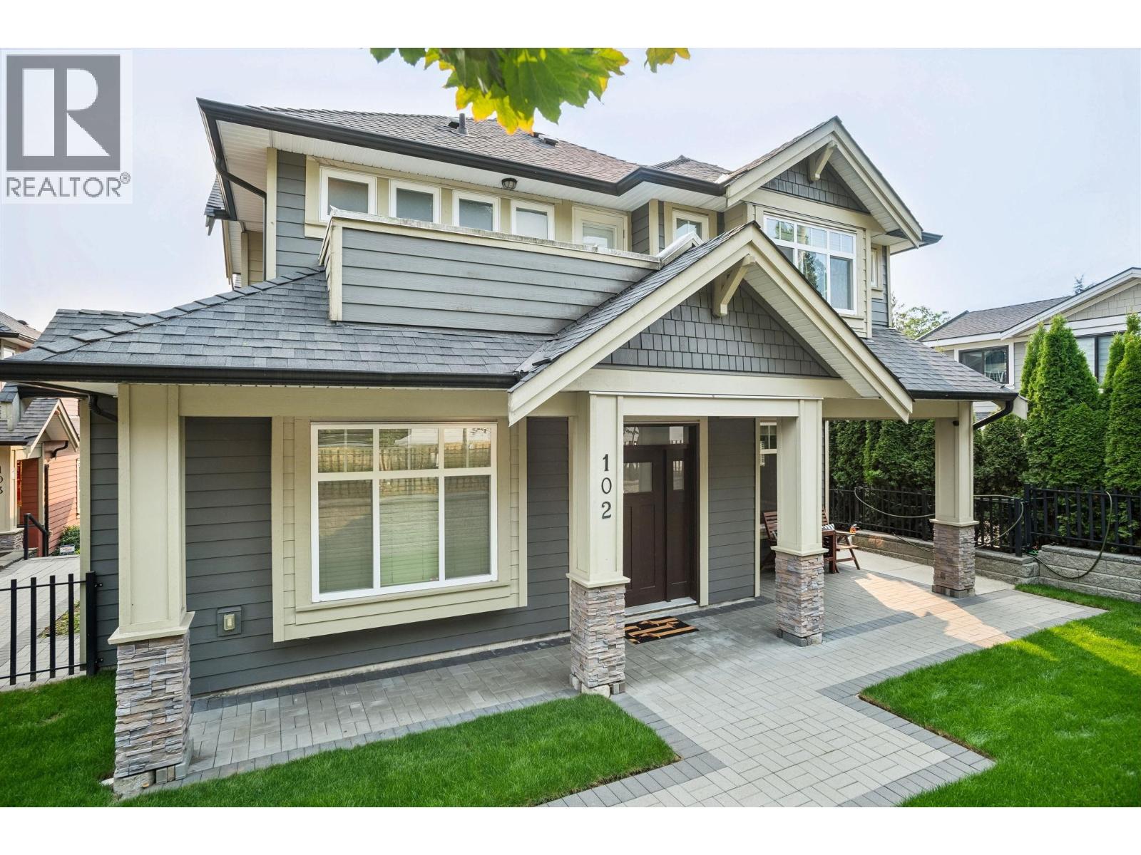 102 910 Delestre Avenue, Coquitlam, British Columbia  V3K 2G6 - Photo 2 - R3060618