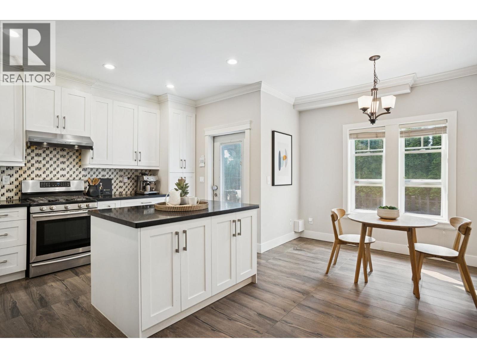 102 910 Delestre Avenue, Coquitlam, British Columbia  V3K 2G6 - Photo 5 - R3060618