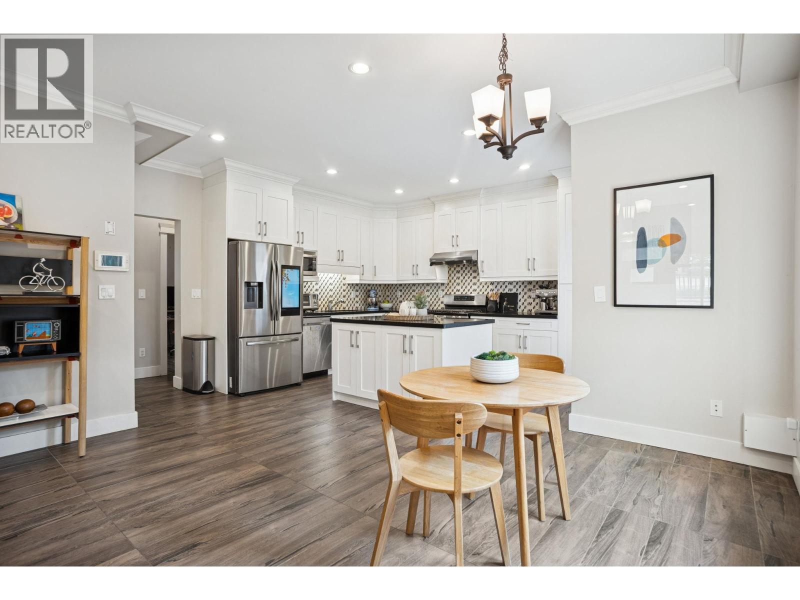 102 910 Delestre Avenue, Coquitlam, British Columbia  V3K 2G6 - Photo 8 - R3060618