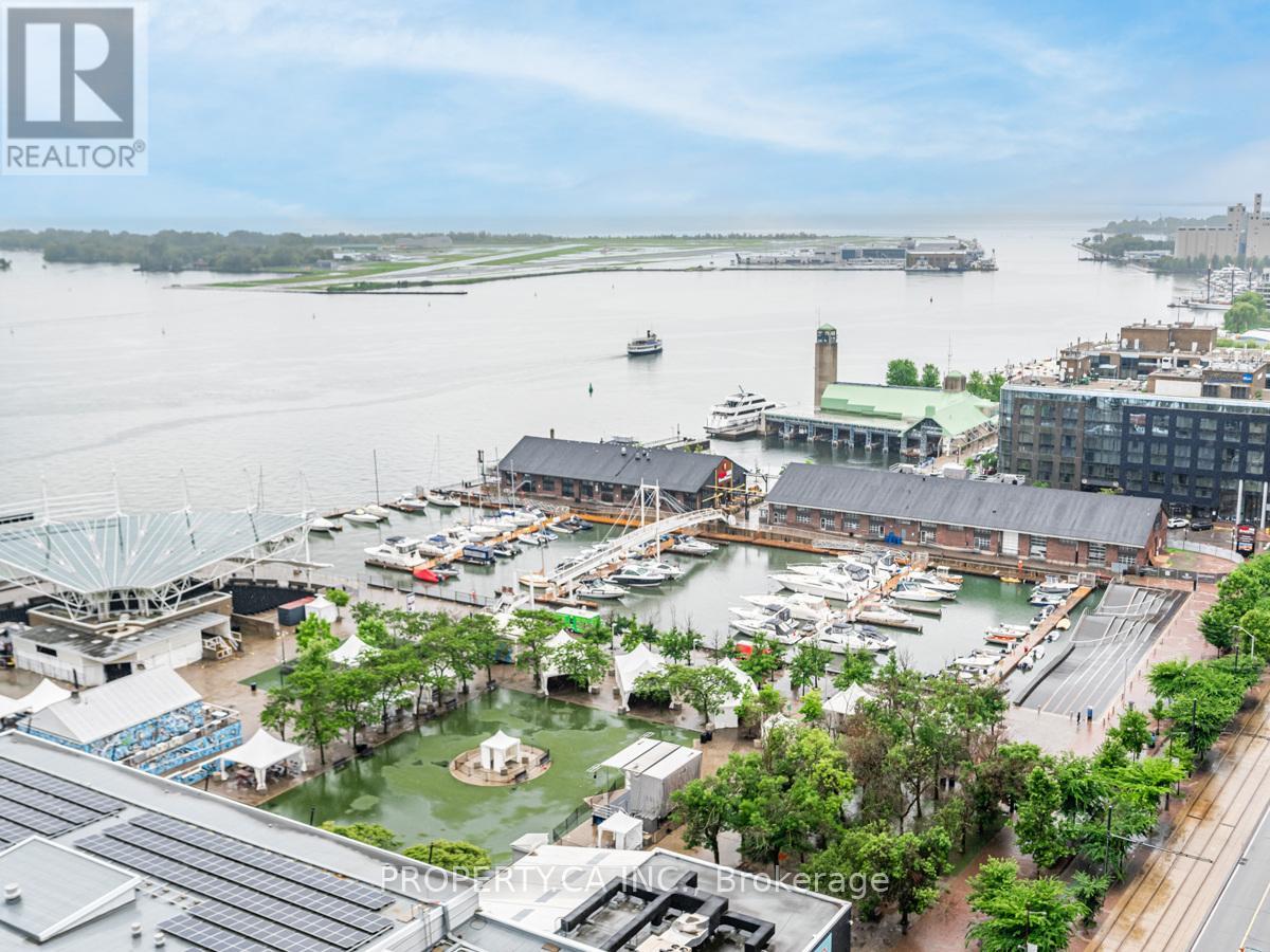 2109 - 218 Queens Quay W, Toronto, Ontario  M5J 2Y6 - Photo 11 - C12474715