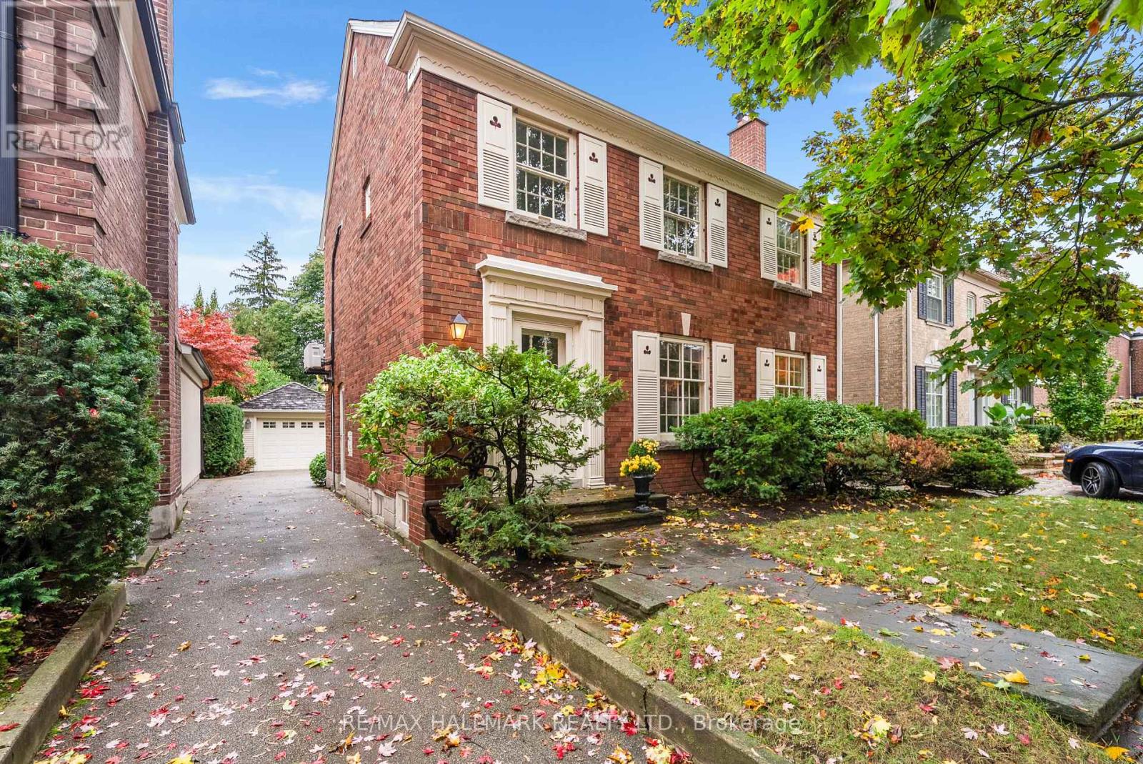 135 Mona Drive, Toronto, Ontario  M5N 2R7 - Photo 2 - C12474745
