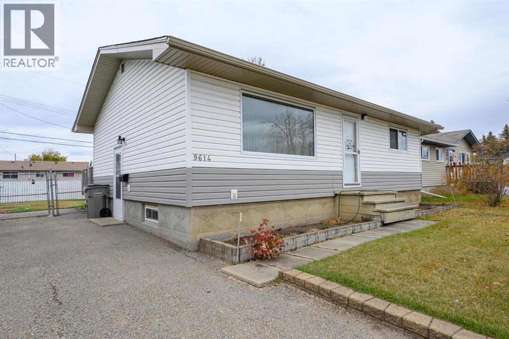 Property at 9614 91 A Avenue image 3