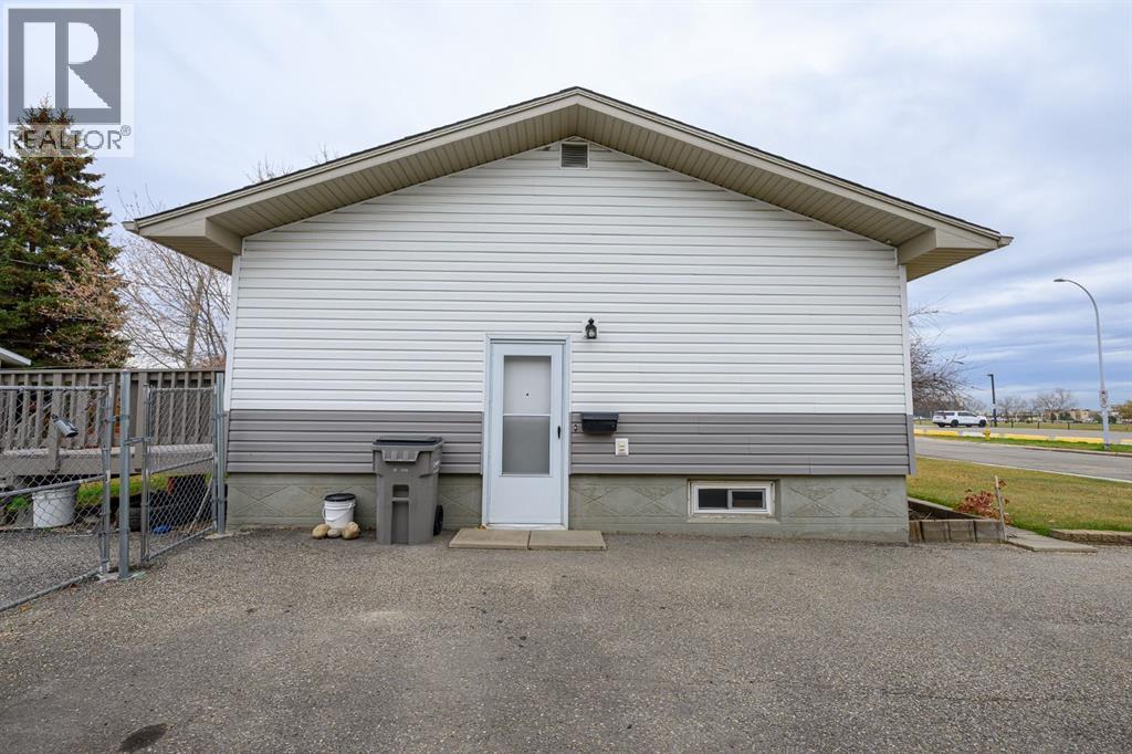 Property at 9614 91 A Avenue image 4