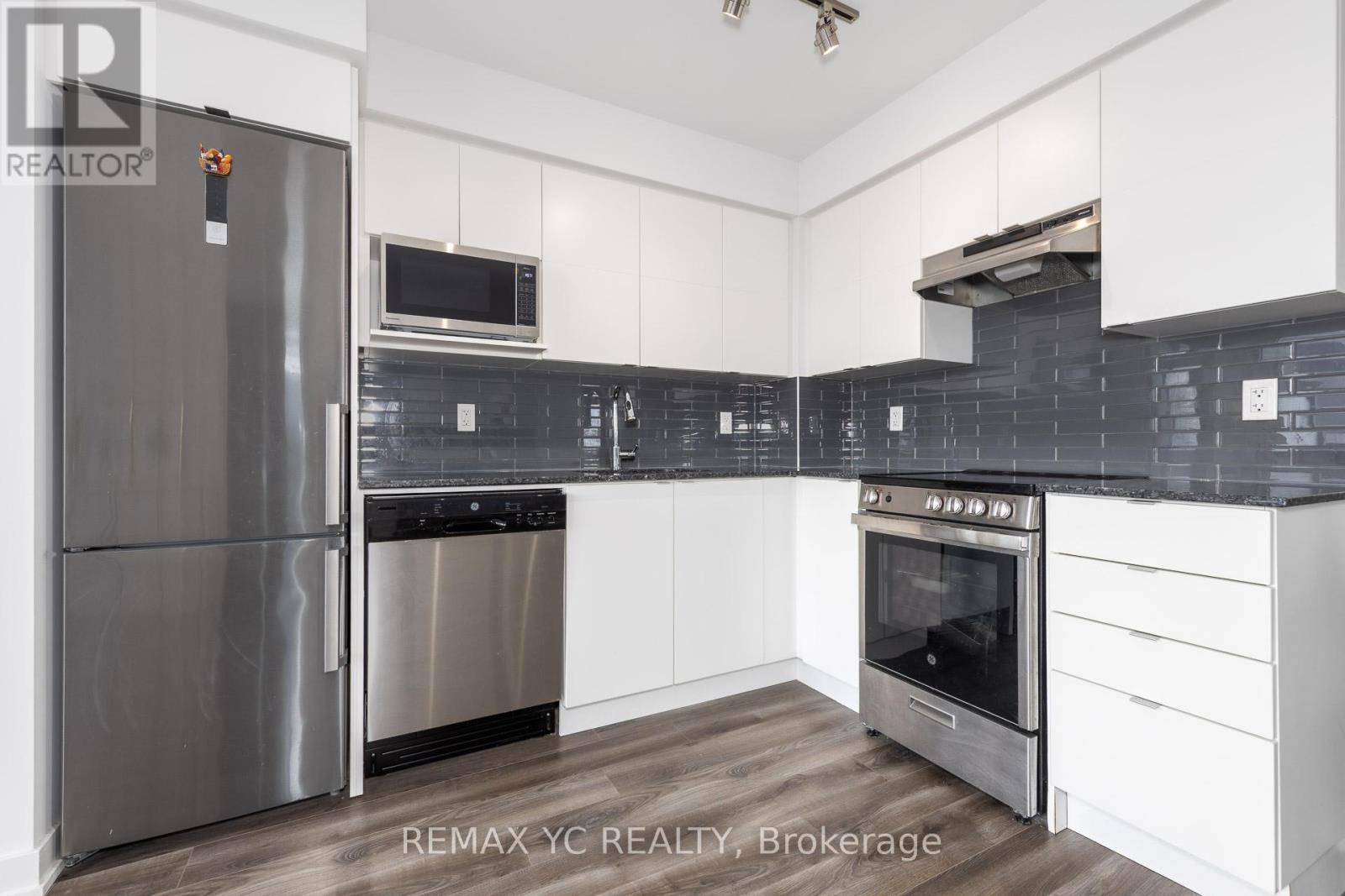 715 - 120 Varna Drive, Toronto, Ontario  M6A 0B3 - Photo 24 - C12474618