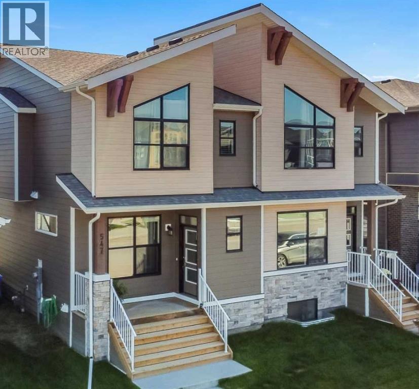 547 Rowmont Boulevard NW, Calgary, Alberta