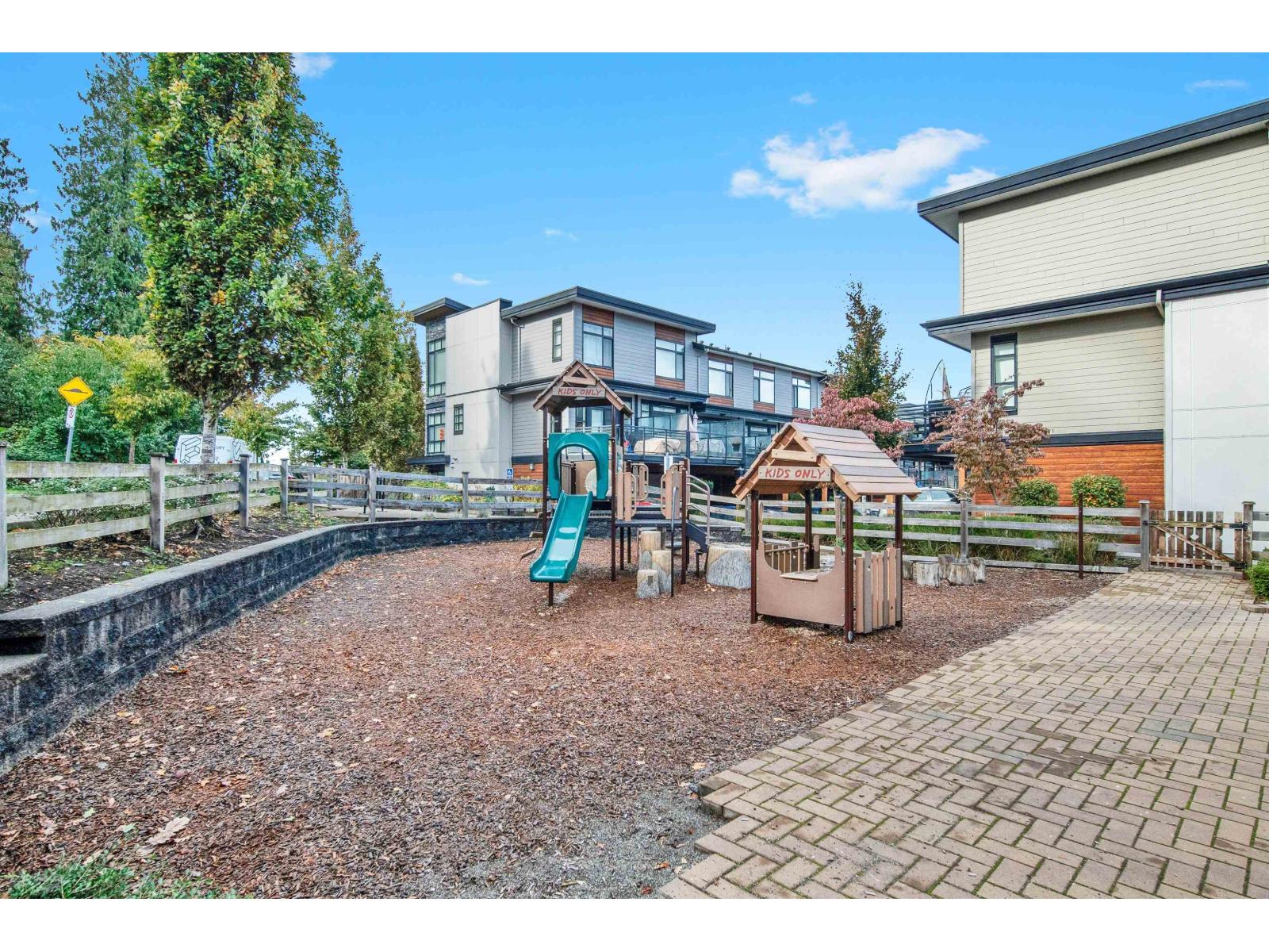 220 16488 64 Avenue, Surrey, British Columbia  V3S 6X6 - Photo 5 - R3059338