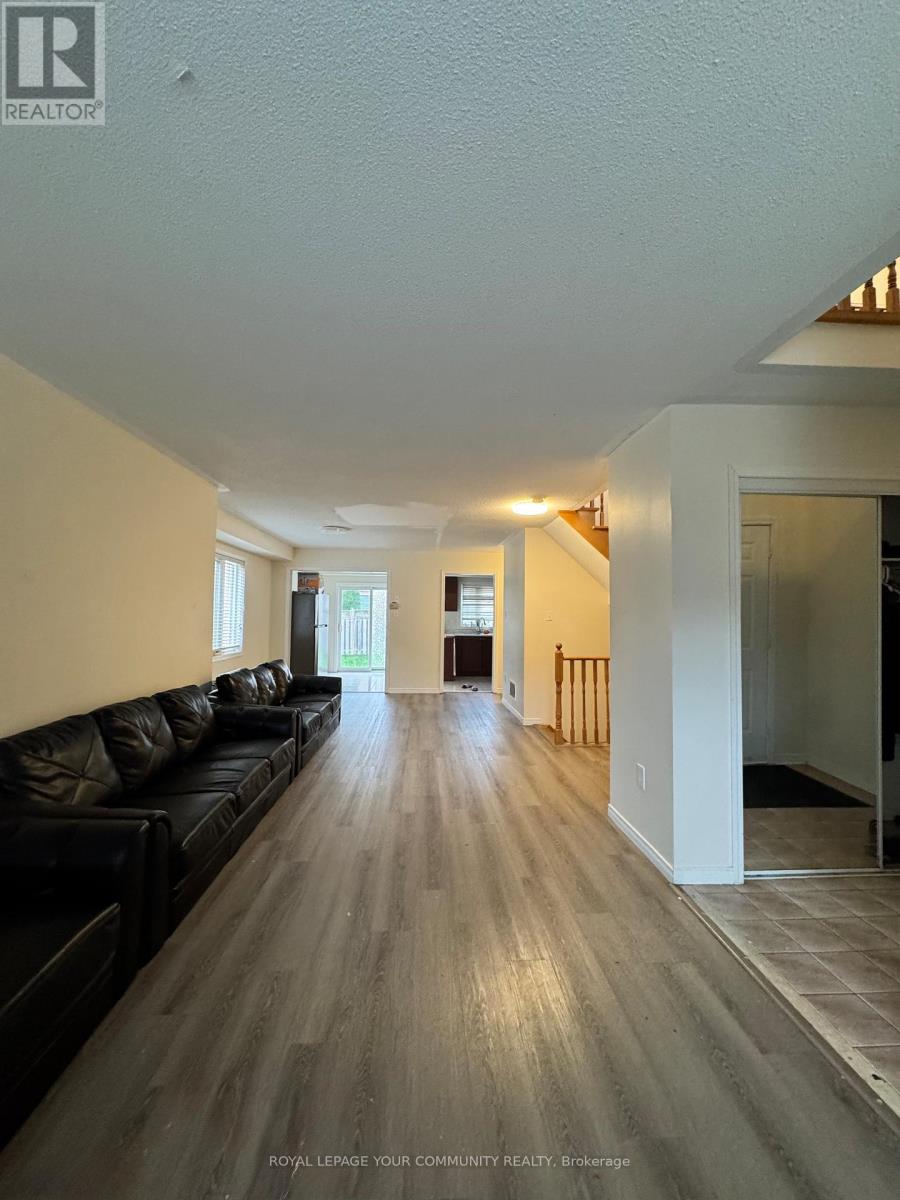 163 Flagstone Way, Newmarket, Ontario  L3X 2Z7 - Photo 5 - N12474702