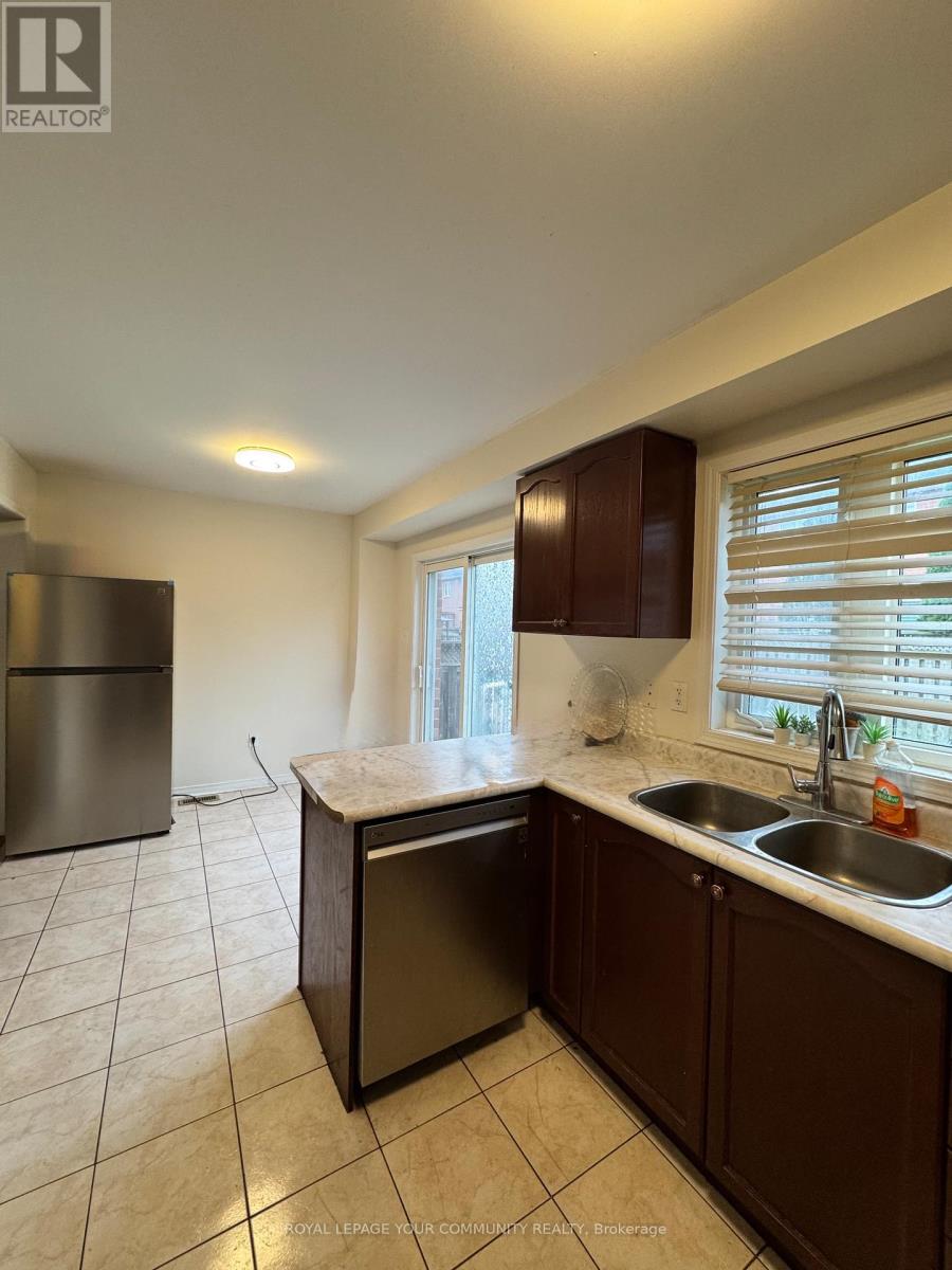 163 Flagstone Way, Newmarket, Ontario  L3X 2Z7 - Photo 8 - N12474702