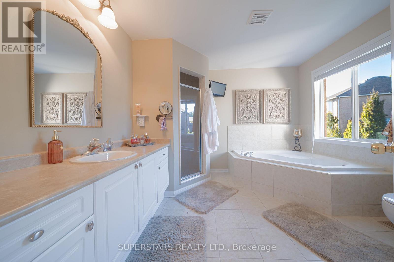 166 Worthington Avenue, Richmond Hill, Ontario  L4E 4N7 - Photo 23 - N12474718