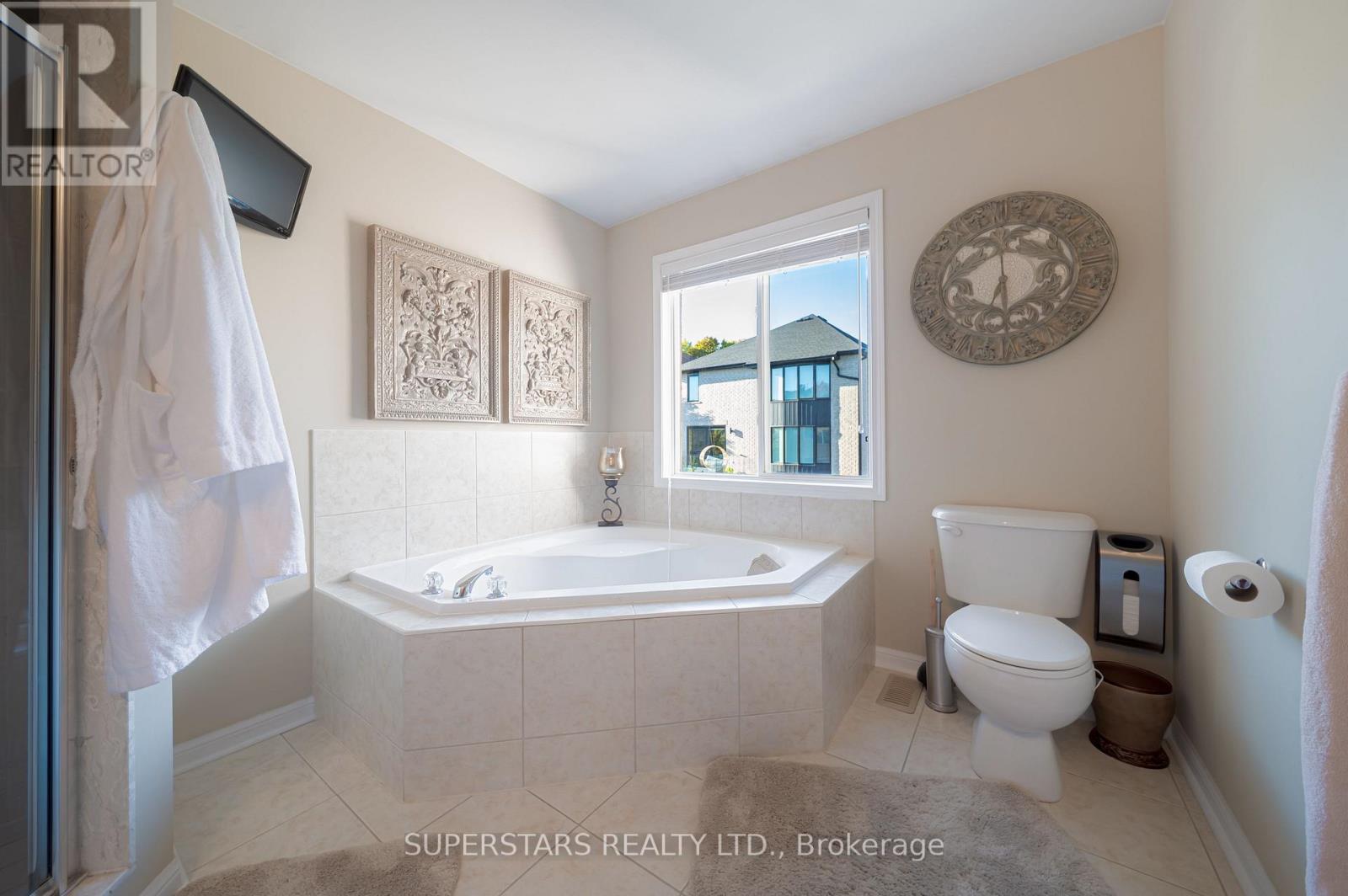 166 Worthington Avenue, Richmond Hill, Ontario  L4E 4N7 - Photo 24 - N12474718