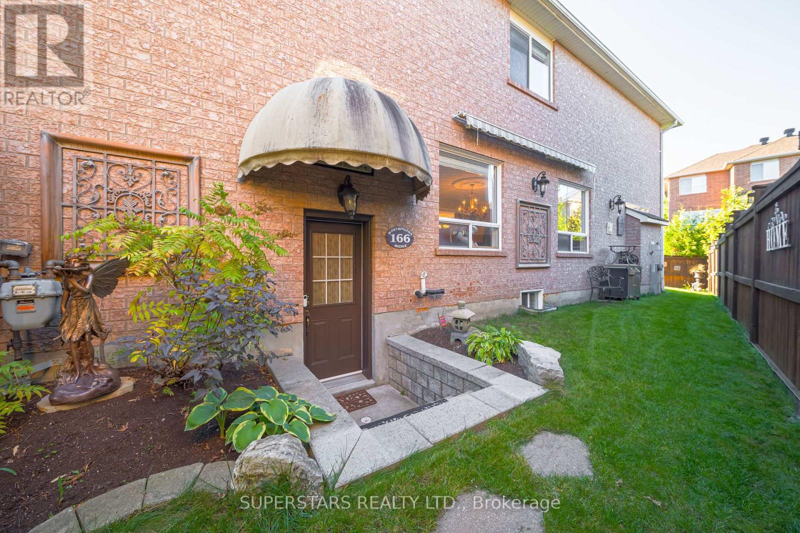 166 Worthington Avenue, Richmond Hill, Ontario  L4E 4N7 - Photo 42 - N12474718