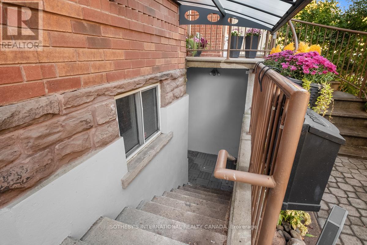 114 Margueretta Street, Toronto, Ontario  M6H 3S3 - Photo 42 - C12474751