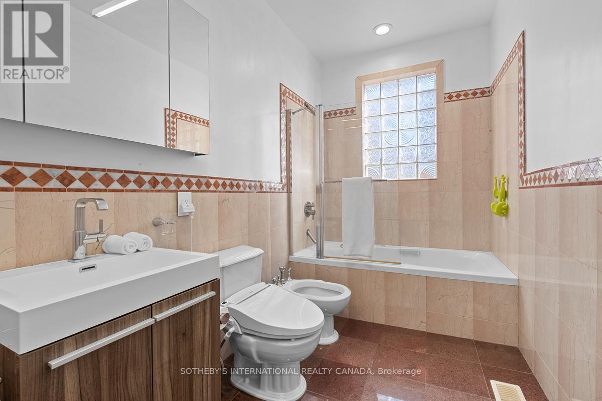 114 Margueretta Street, Toronto, Ontario  M6H 3S3 - Photo 28 - C12474751