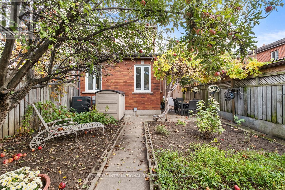 114 Margueretta Street, Toronto, Ontario  M6H 3S3 - Photo 47 - C12474751