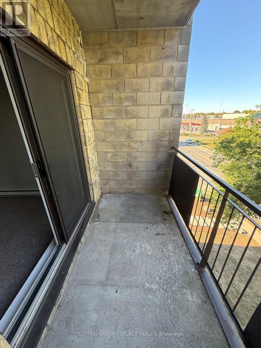 402 - 140 Park Avenue E, Chatham-Kent, Ontario  N7M 3V6 - Photo 15 - X12473684