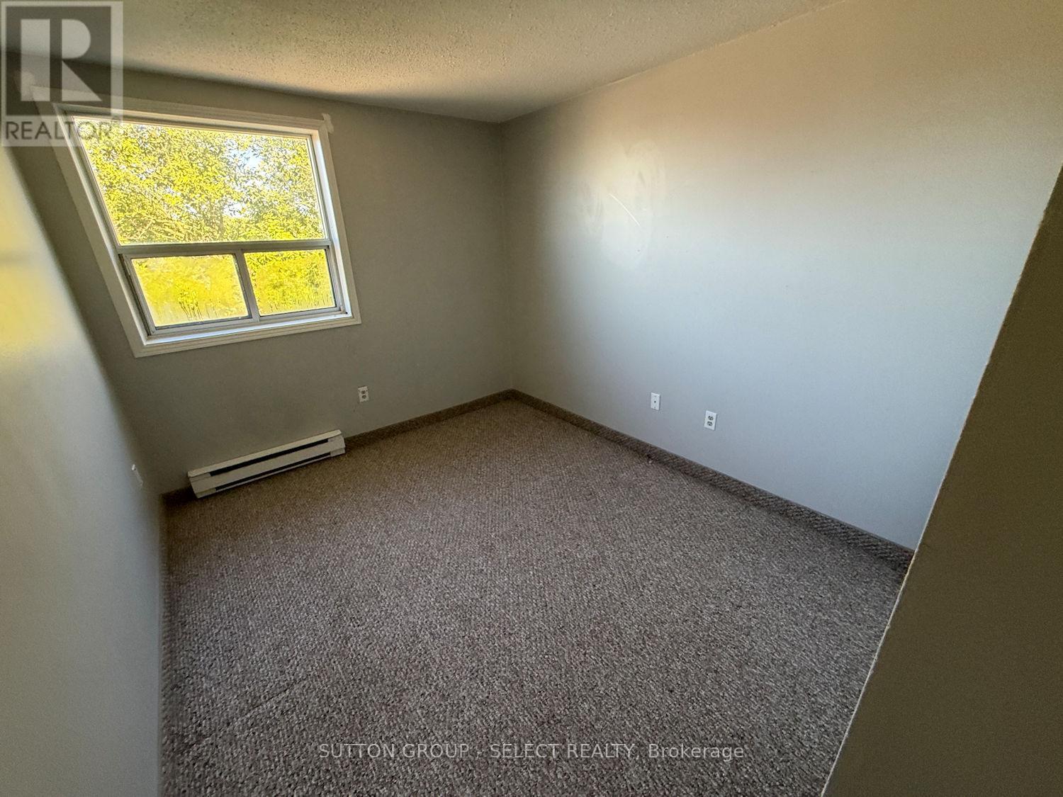 402 - 140 Park Avenue E, Chatham-Kent, Ontario  N7M 3V6 - Photo 20 - X12473684