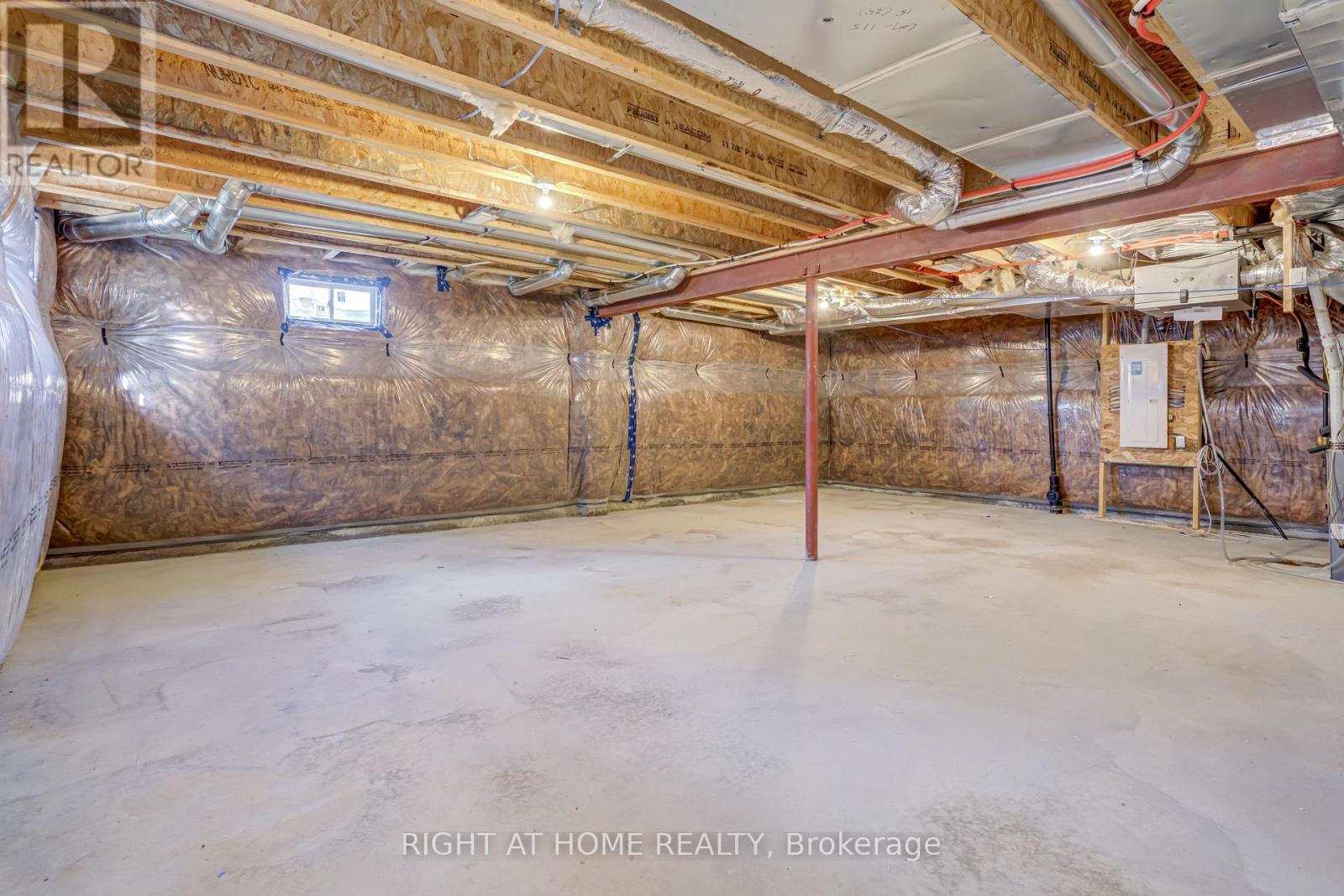 14 Moorhart Crescent, Caledon, Ontario  L7C 4J5 - Photo 17 - W12466843
