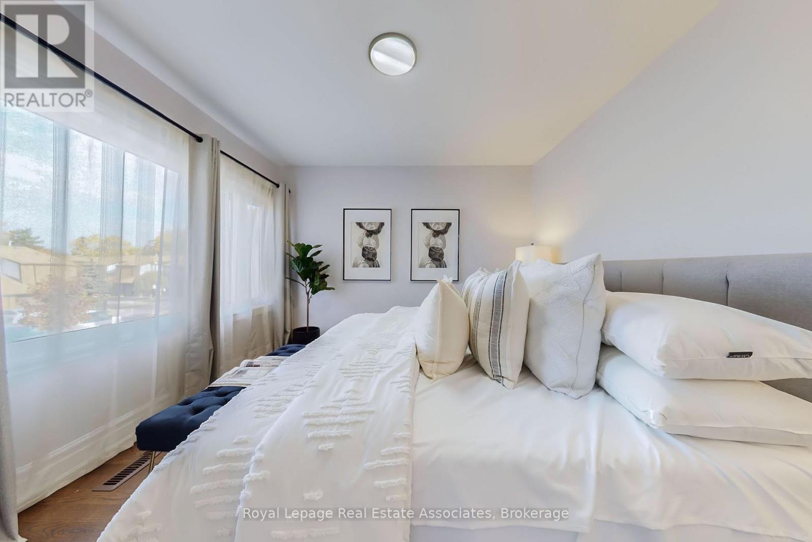 53 - 600 Silver Creek Boulevard, Mississauga, Ontario  L5A 2B4 - Photo 21 - W12473314