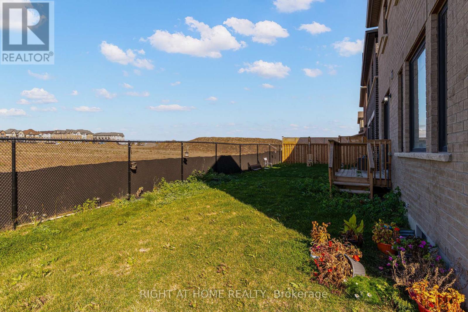 14 Moorhart Crescent, Caledon, Ontario  L7C 4J5 - Photo 21 - W12466843