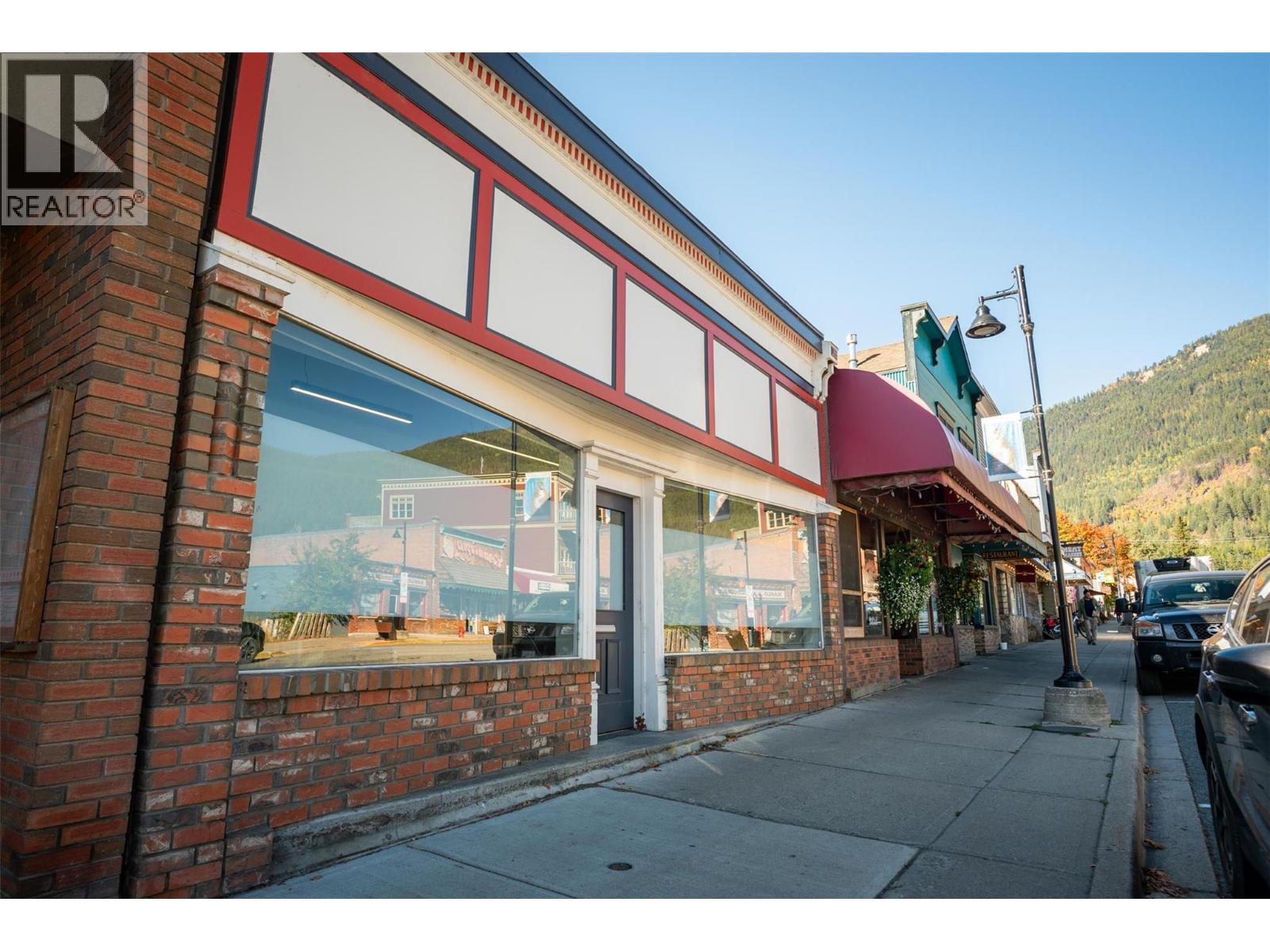 415 Front Street, Kaslo, British Columbia  V0G 1M0 - Photo 1 - 10365811