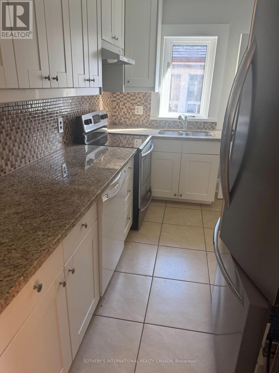 931 Royal York Road, Toronto, Ontario  M8Y 2V8 - Photo 3 - W12474701
