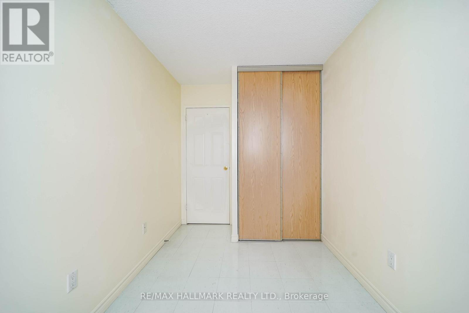 411 - 50 Lotherton Pathway, Toronto, Ontario  M6B 2G7 - Photo 17 - W12474732