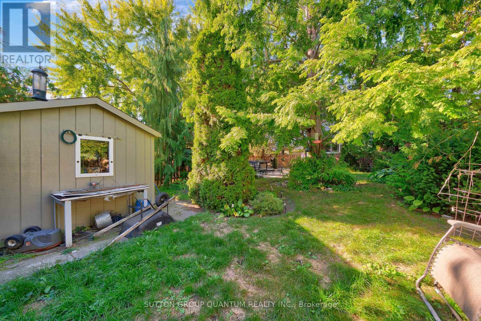 1224 Fairdale Drive, Mississauga, Ontario  L5C 1K4 - Photo 28 - W12474741
