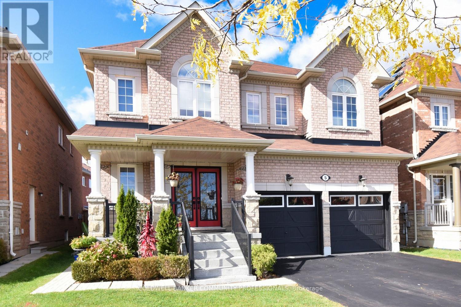 5 Dillon Drive, Brampton, Ontario  L6X 3B6 - Photo 2 - W12474743