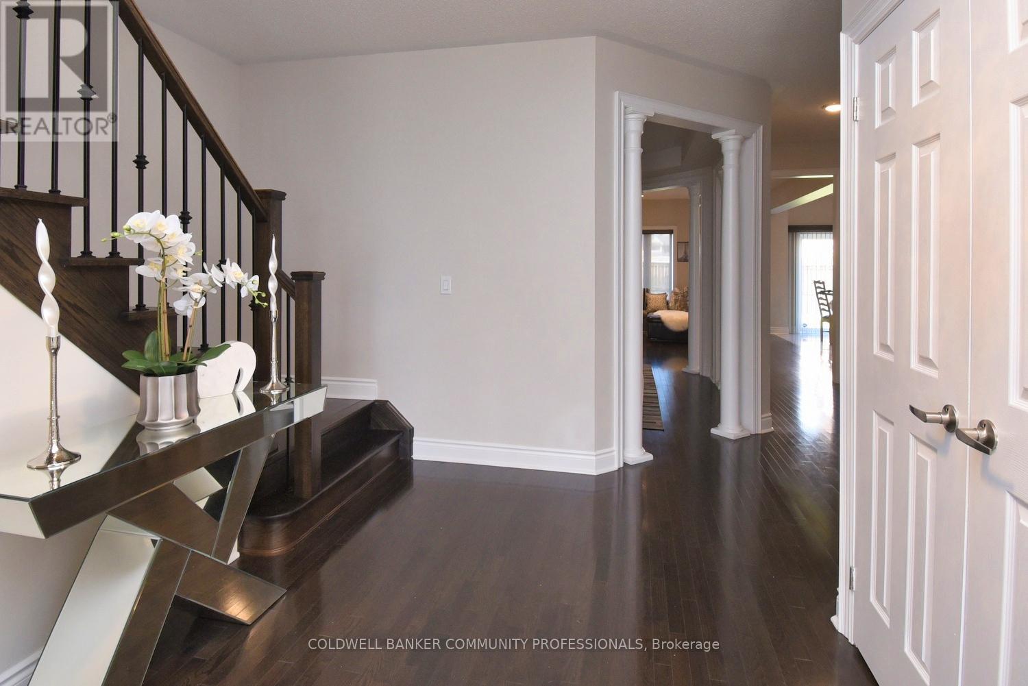 5 Dillon Drive, Brampton, Ontario  L6X 3B6 - Photo 3 - W12474743