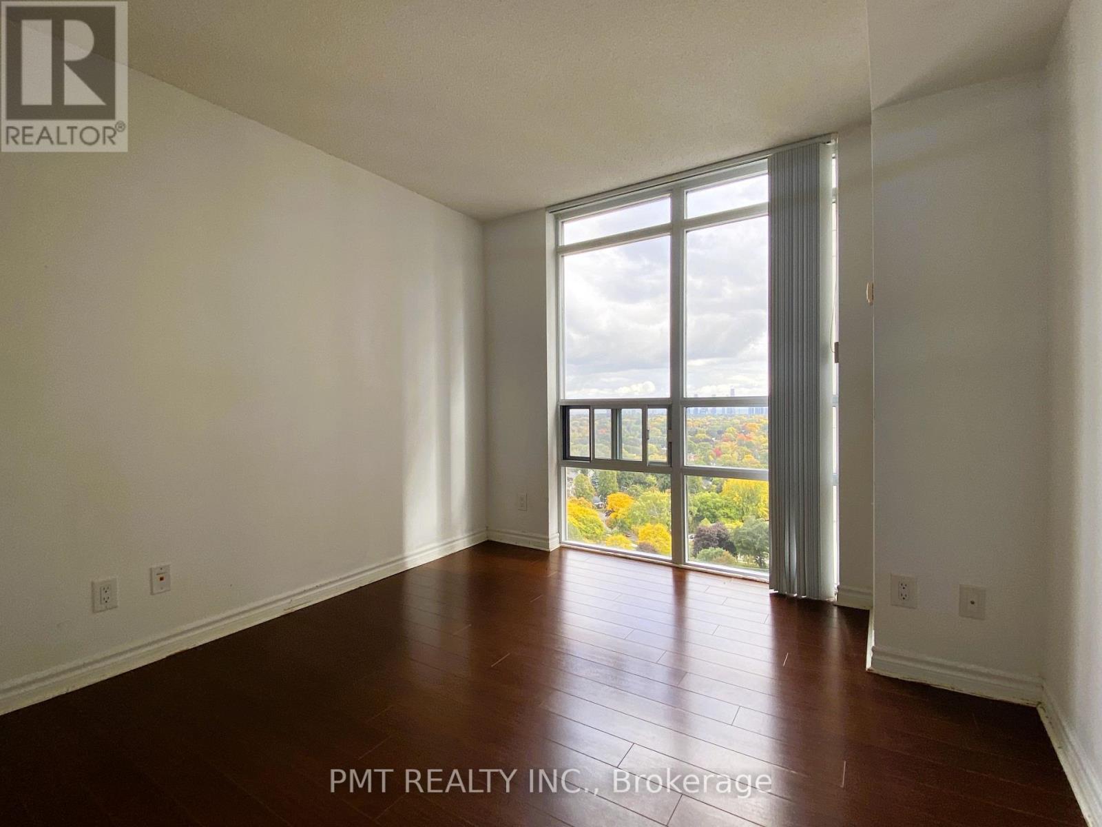 2203 - 5 Michael Power Place, Toronto, Ontario  M9A 0A3 - Photo 17 - W12474744