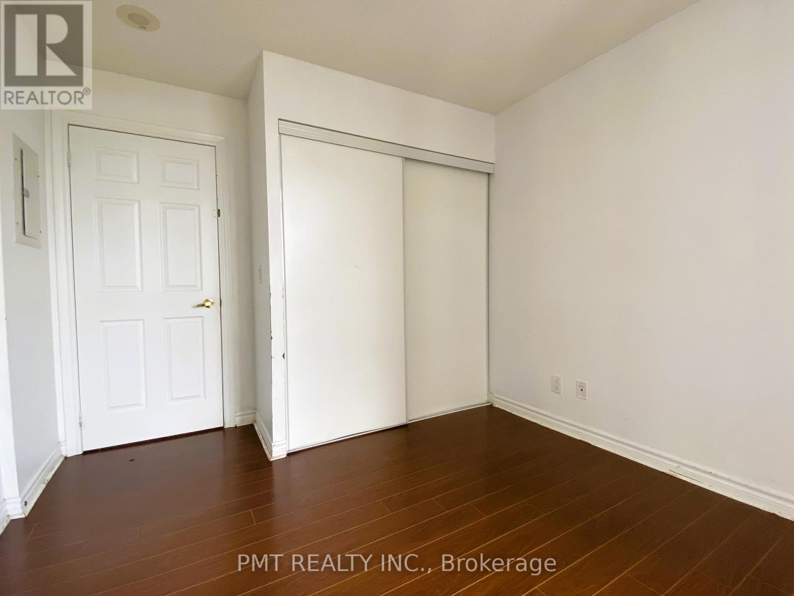 2203 - 5 Michael Power Place, Toronto, Ontario  M9A 0A3 - Photo 19 - W12474744