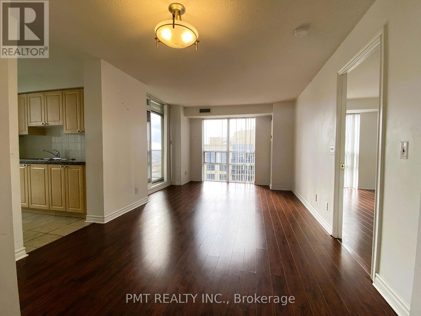 2203 - 5 Michael Power Place, Toronto, Ontario  M9A 0A3 - Photo 4 - W12474744